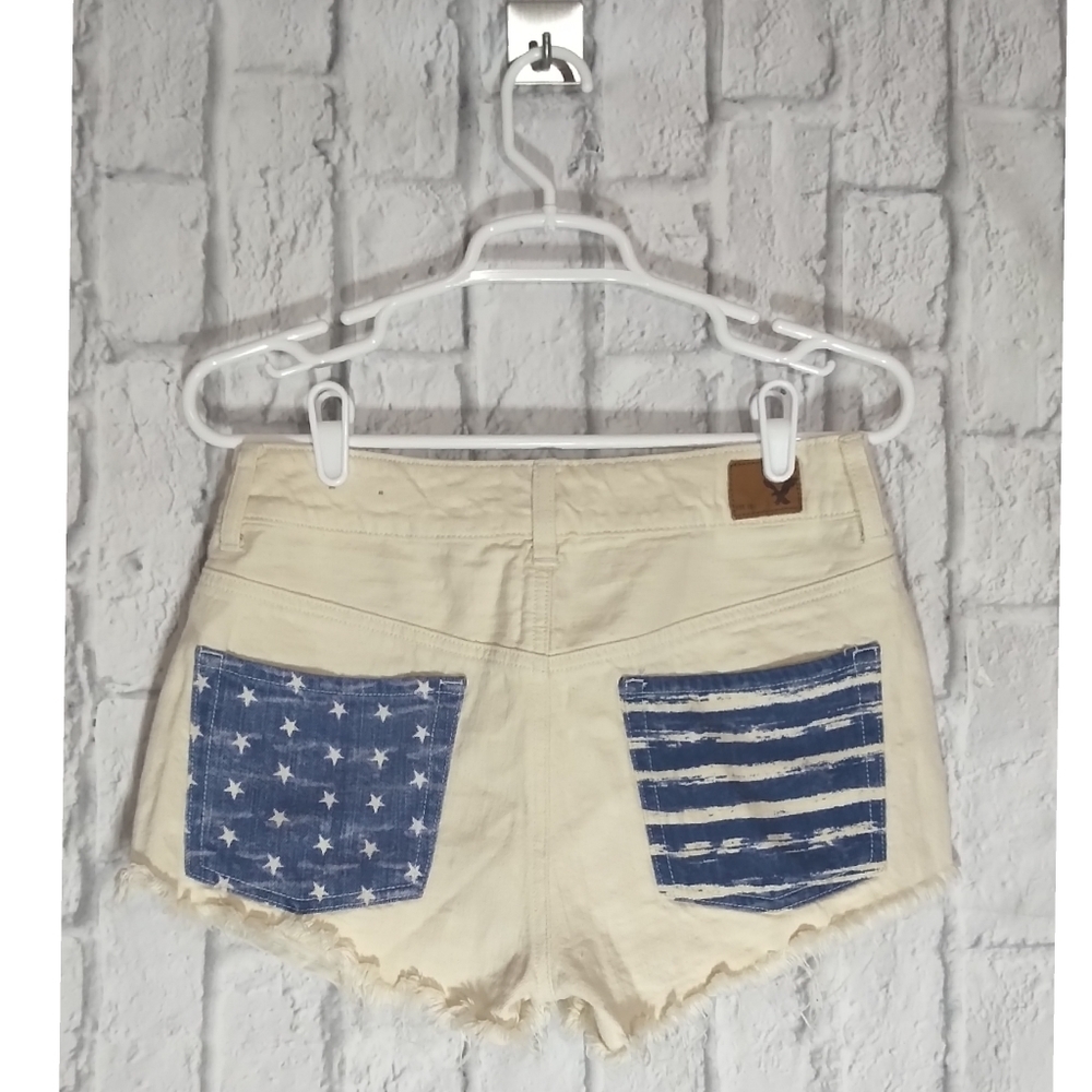 American Eagle Frayed Hem Denim Short
